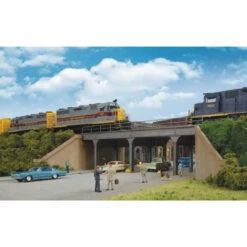 Walthers Cornerstone 933-4561 - Urban Overpass Steel Kit - HO Scale